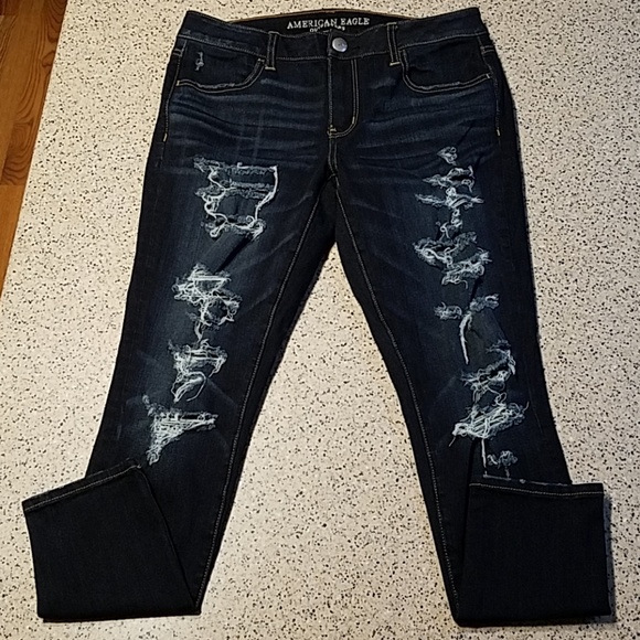 American Eagle Outfitters Denim - American eagle SZ 10 short distressed jeans